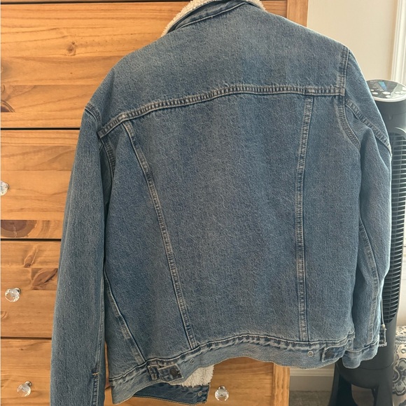 Men’s Levi’s denim Sherpa lined jacket - Picture 3 of 3